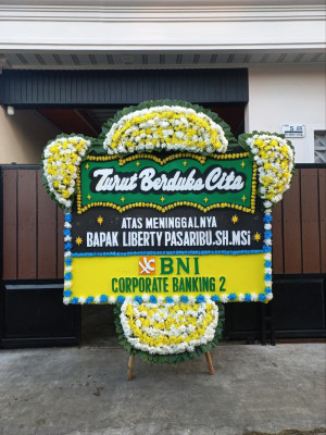 Papan Bunga Duka di Penkase Oeleta